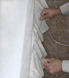 bed sheet clips
